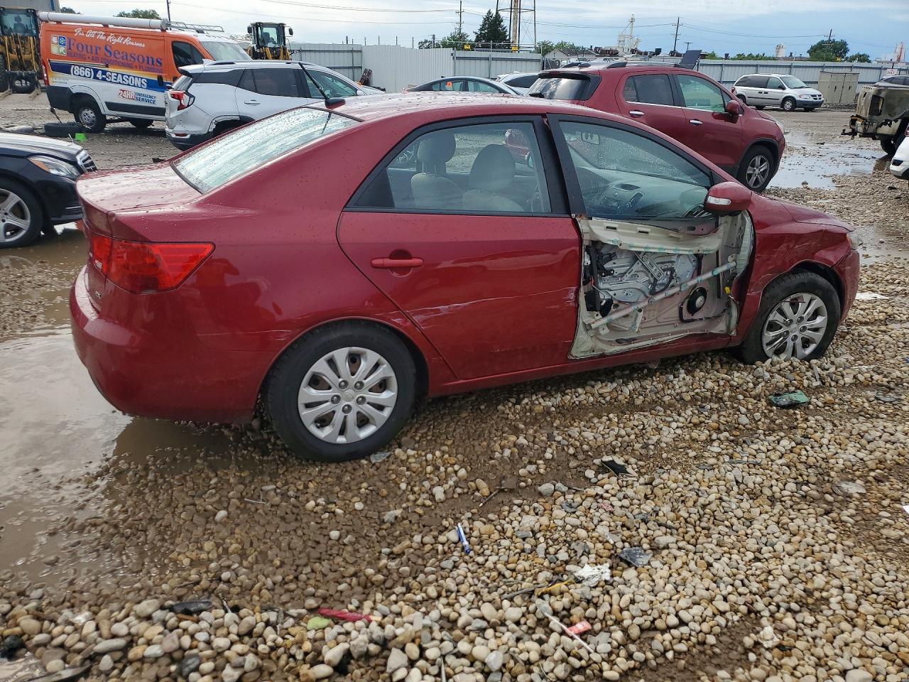 2010 KIA FORTE