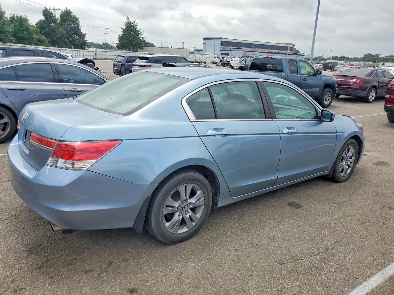 2011 HONDA ACCORD