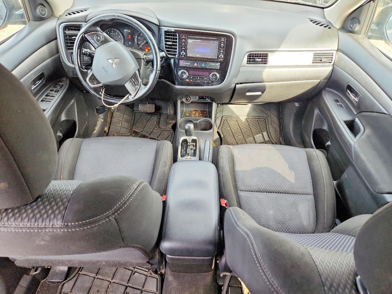 2016 MITSUBISHI OUTLANDER