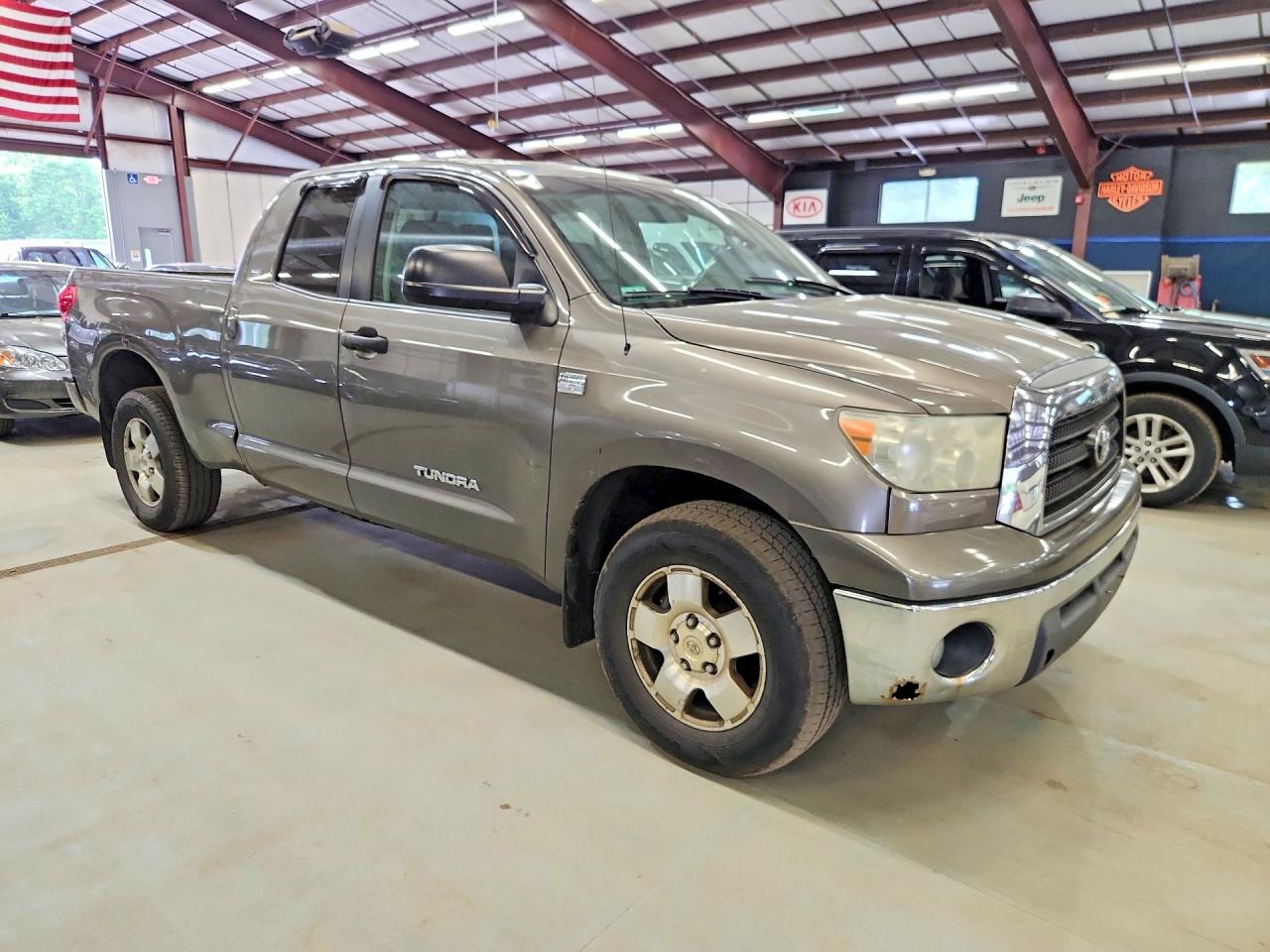 2008 TOYOTA TUNDRA