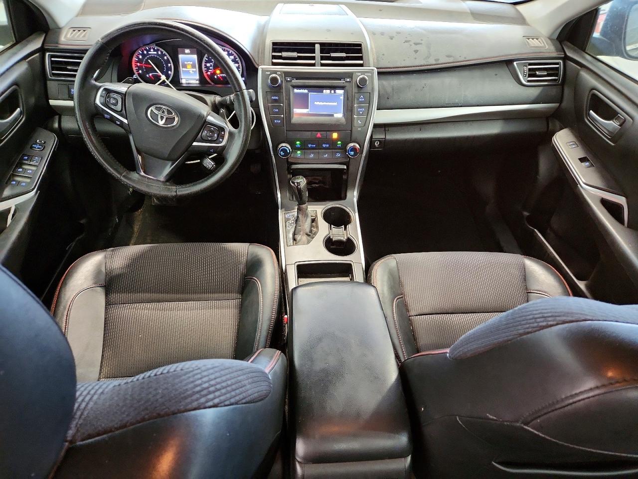2016 TOYOTA CAMRY