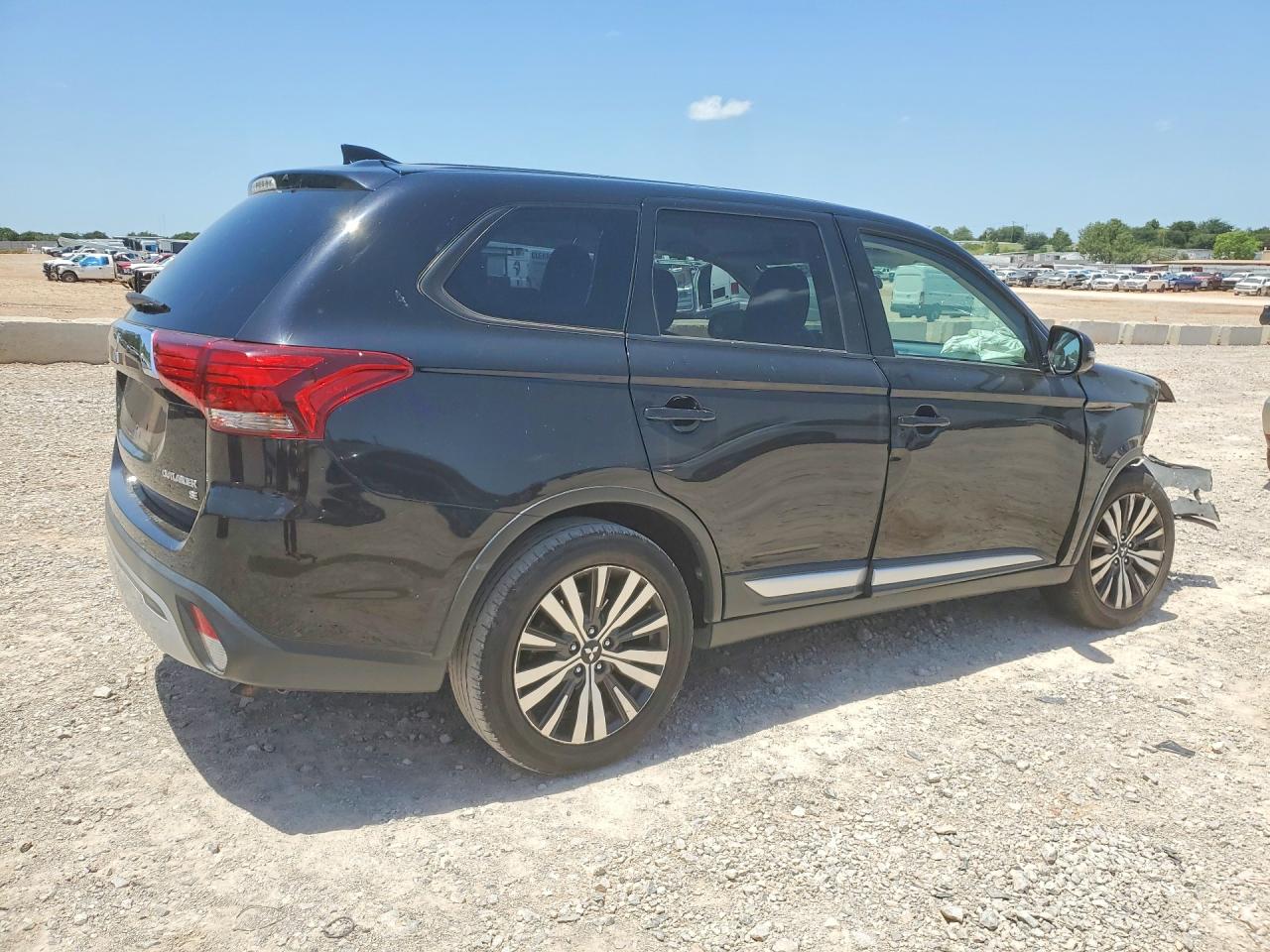 2019 MITSUBISHI OUTLANDER