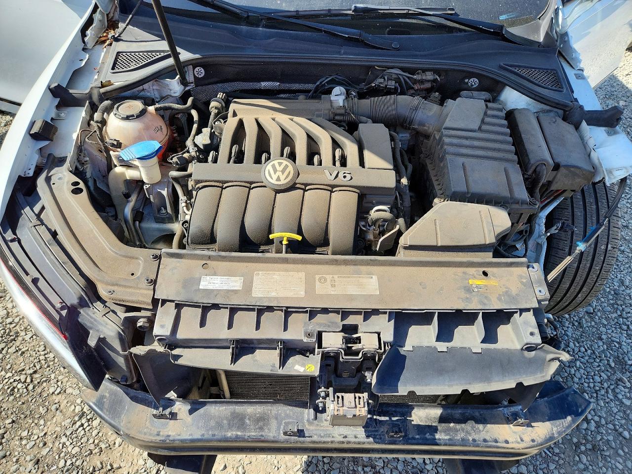 2018 VOLKSWAGEN PASSAT