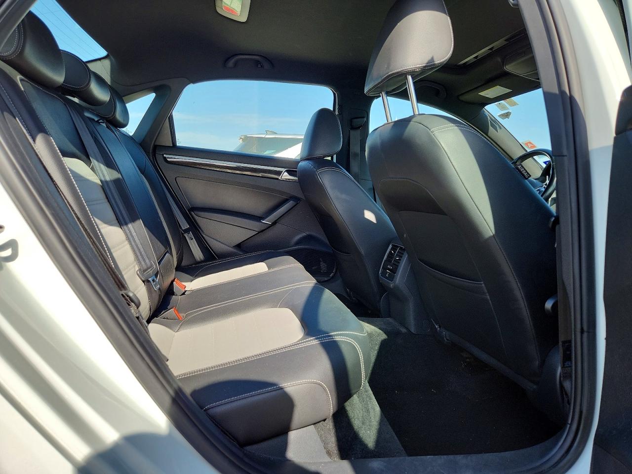 2018 VOLKSWAGEN PASSAT