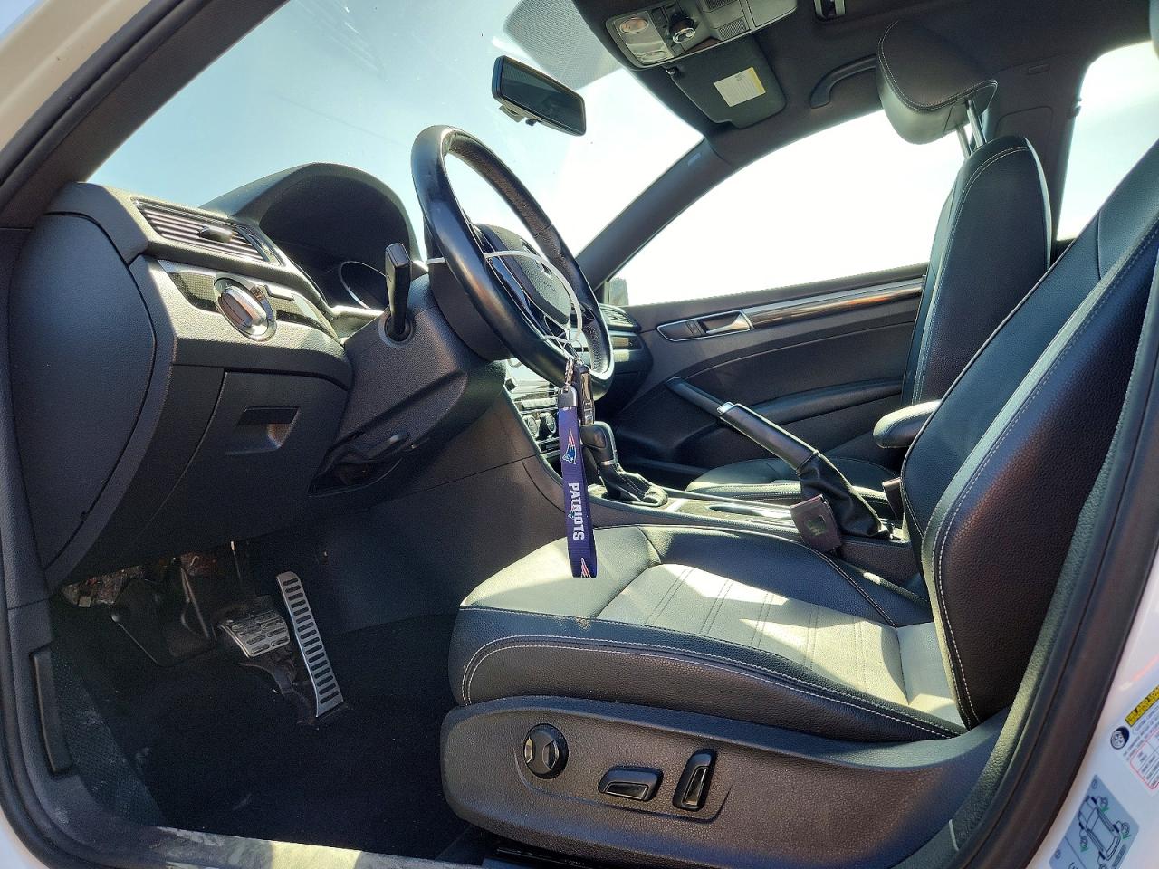 2018 VOLKSWAGEN PASSAT