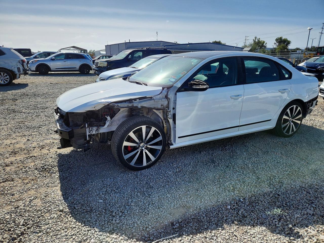 2018 VOLKSWAGEN PASSAT