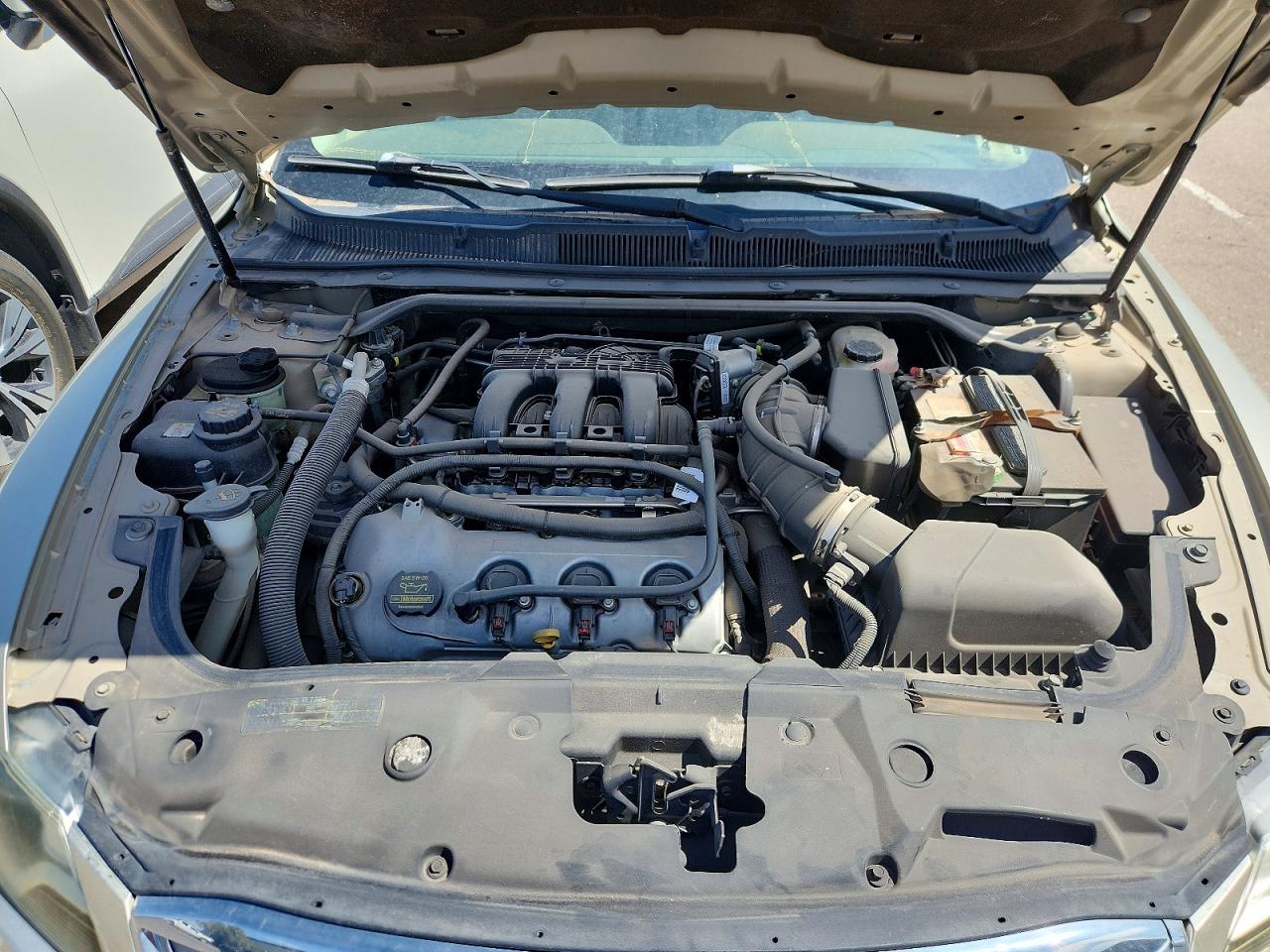2010 FORD TAURUS