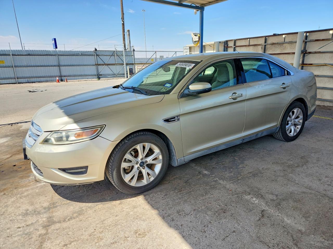 2010 FORD TAURUS