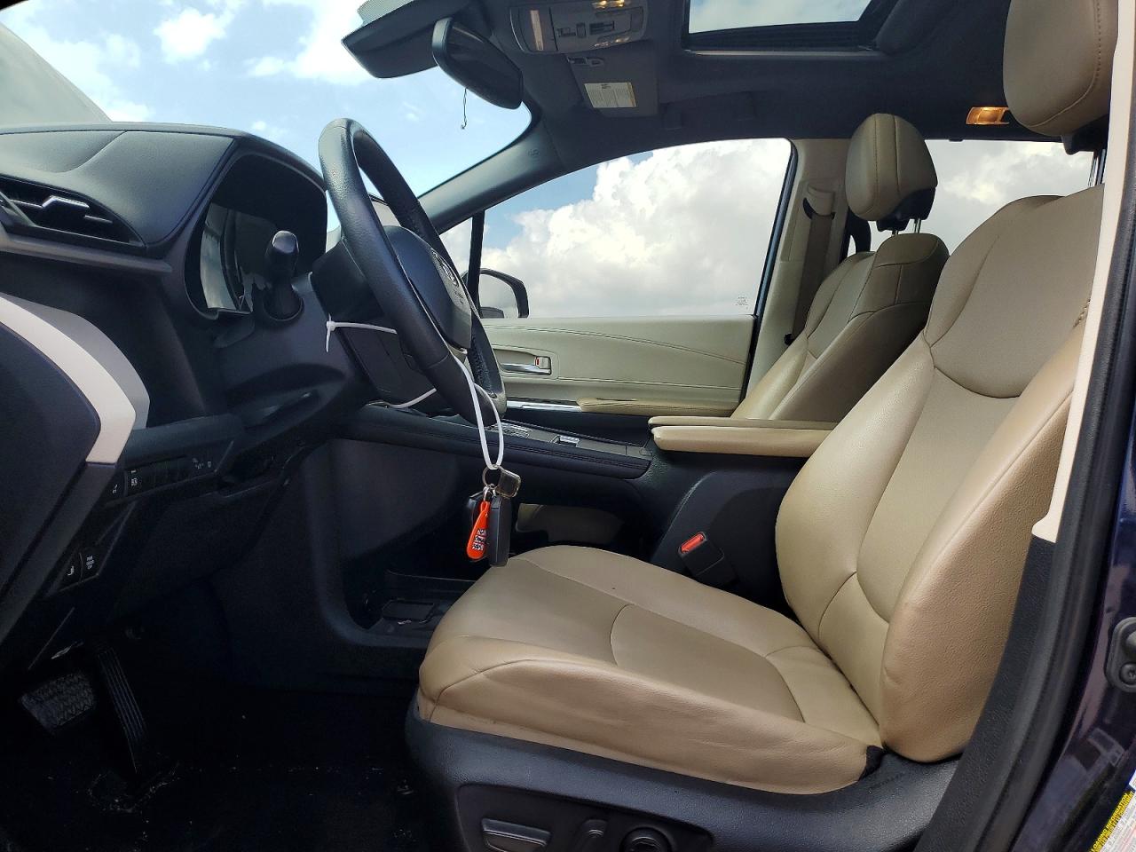 2022 TOYOTA SIENNA