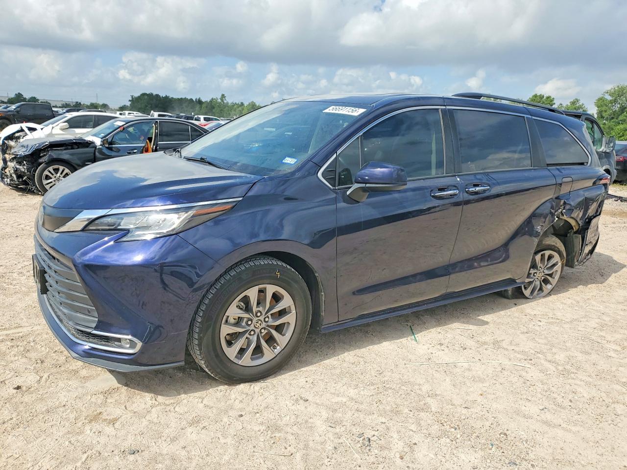 2022 TOYOTA SIENNA