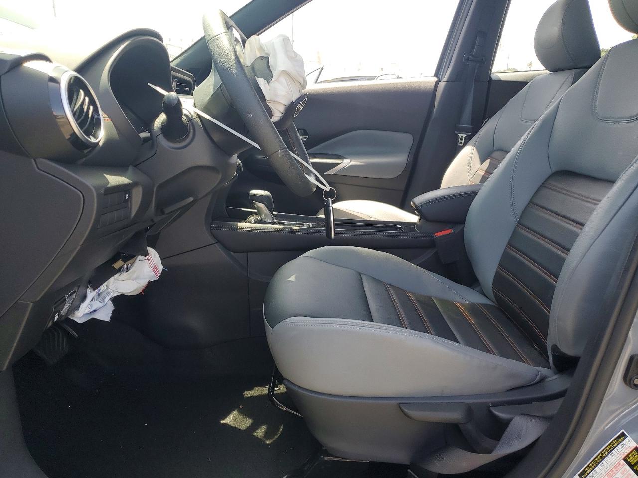 2024 NISSAN KICKS