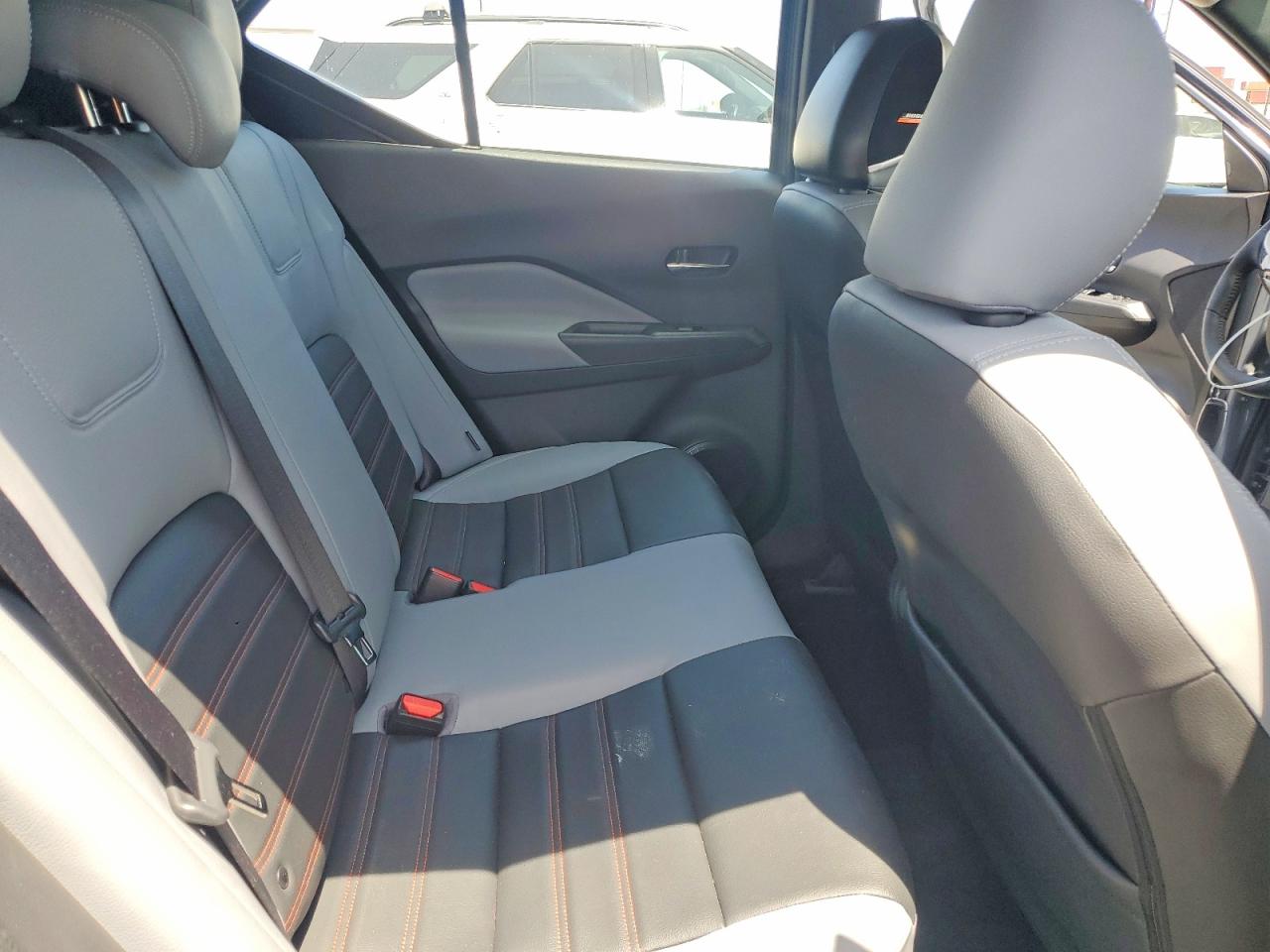 2024 NISSAN KICKS