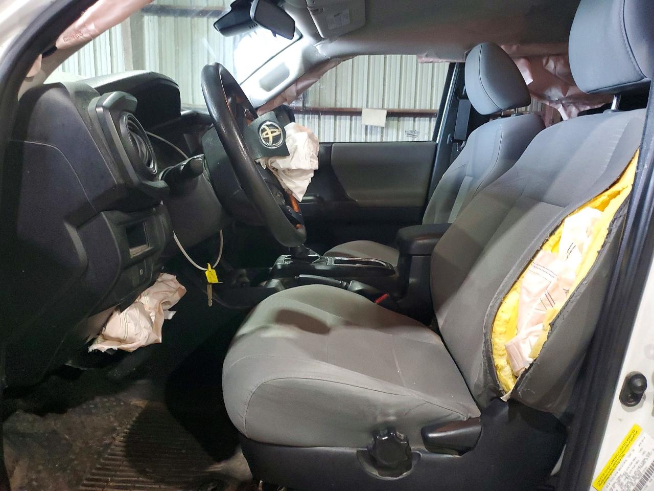 2018 TOYOTA TACOMA SR