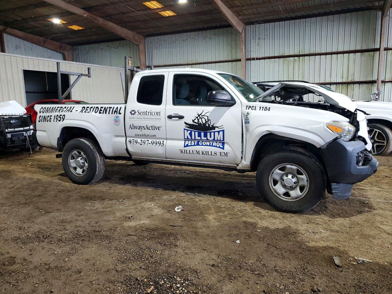 2018 TOYOTA TACOMA SR