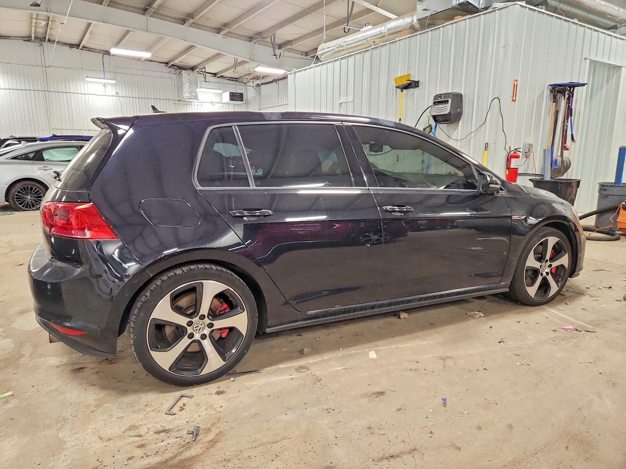 2016 VOLKSWAGEN GTI