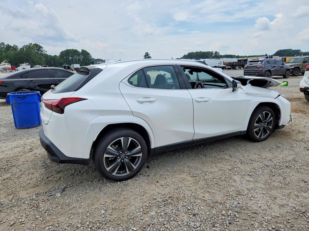2025 LEXUS