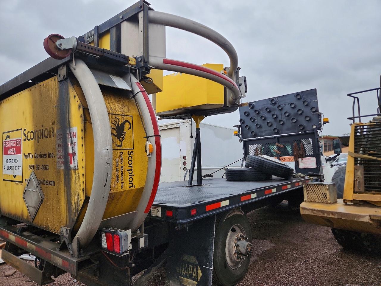 2005 GMC C/K/R7500