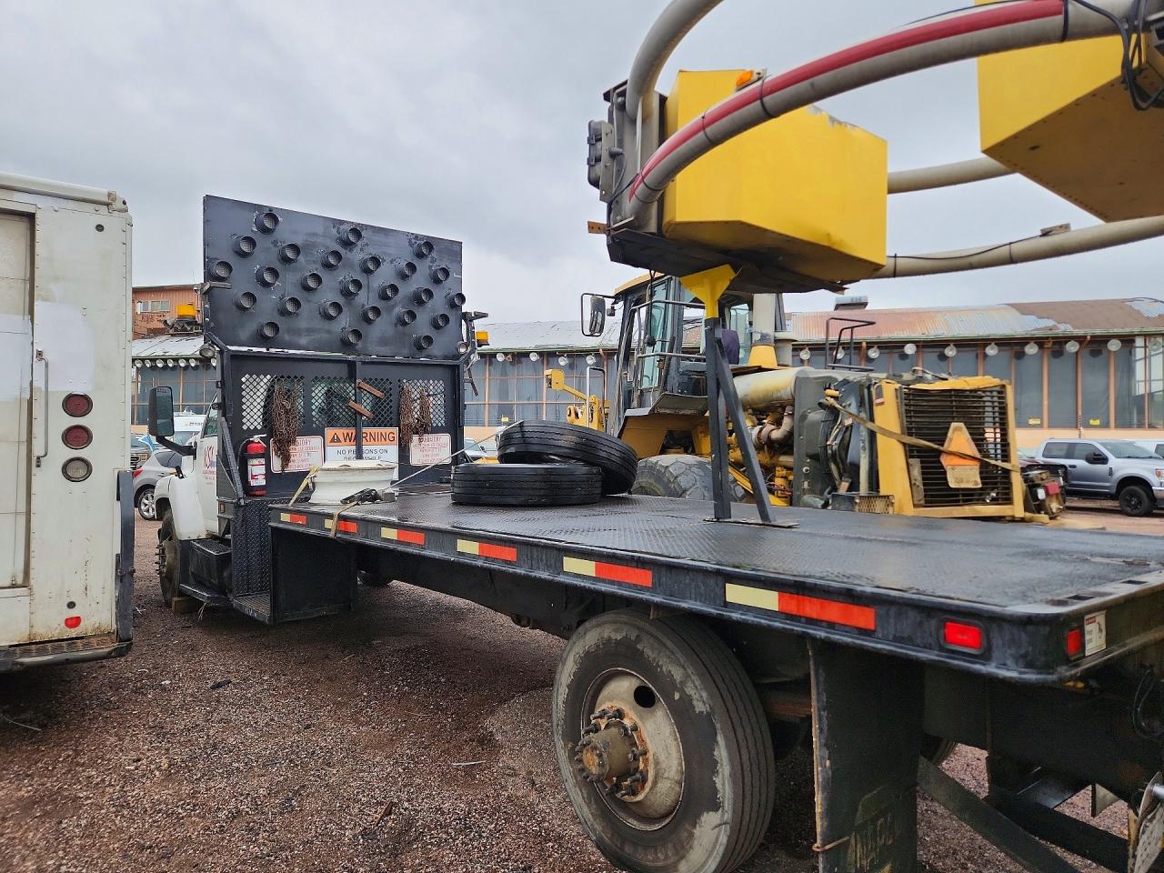 2005 GMC C/K/R7500