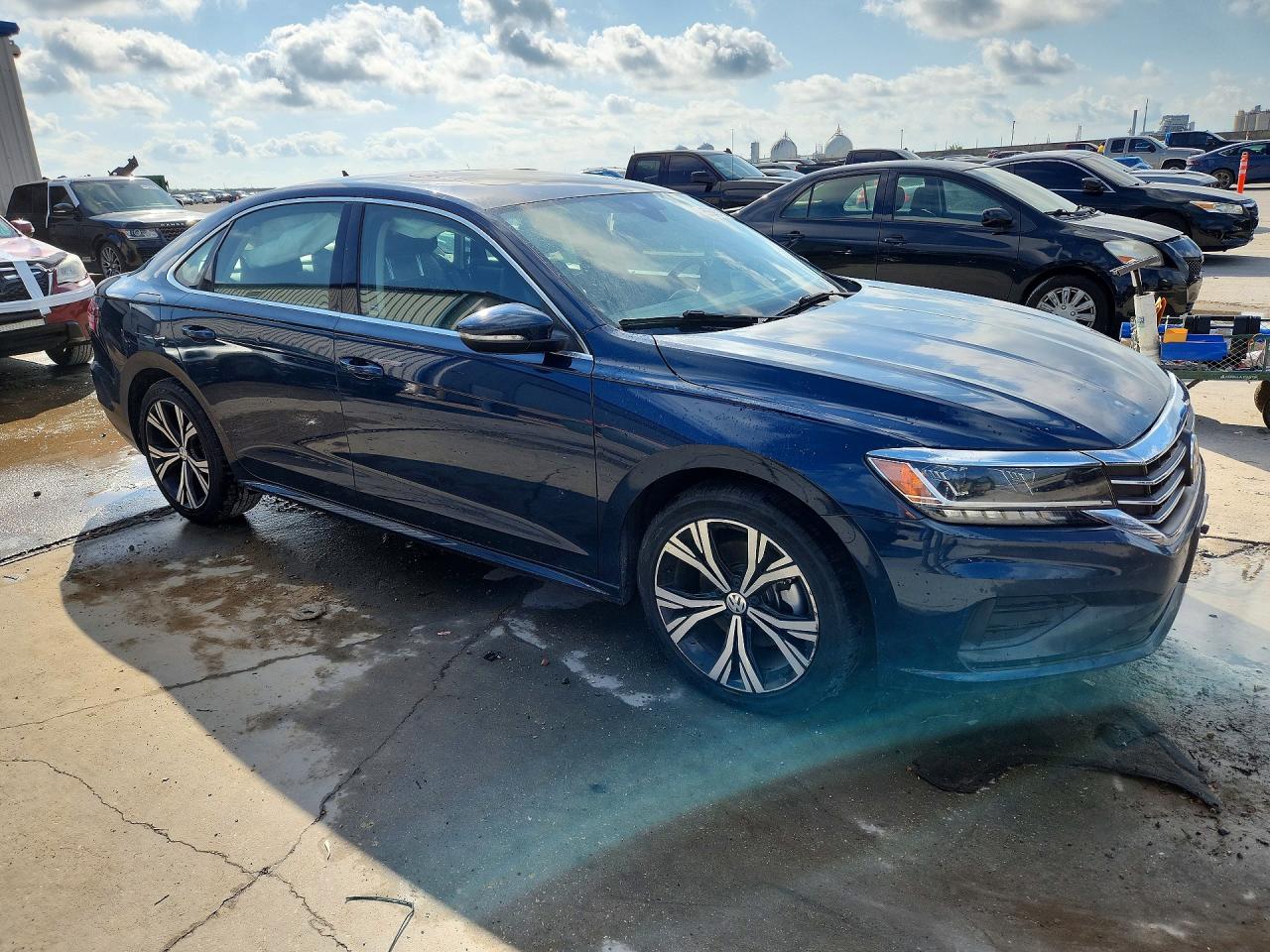 2021 VOLKSWAGEN PASSAT