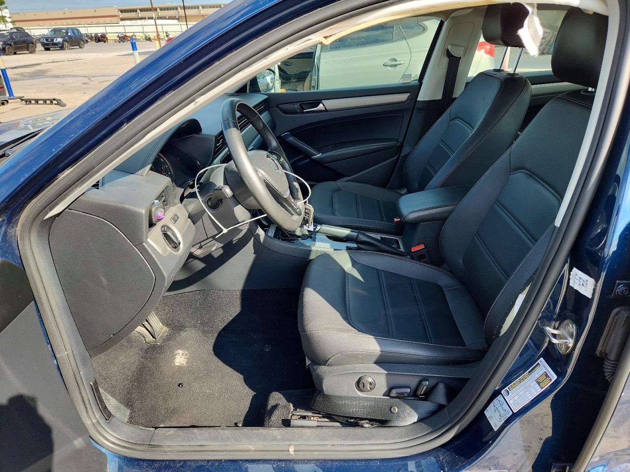 2021 VOLKSWAGEN PASSAT
