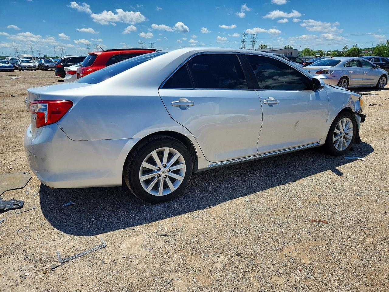 2014 TOYOTA CAMRY