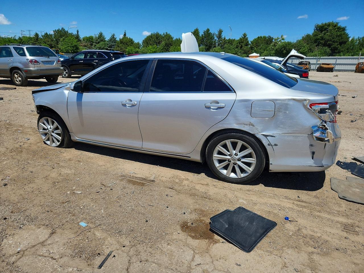 2014 TOYOTA CAMRY
