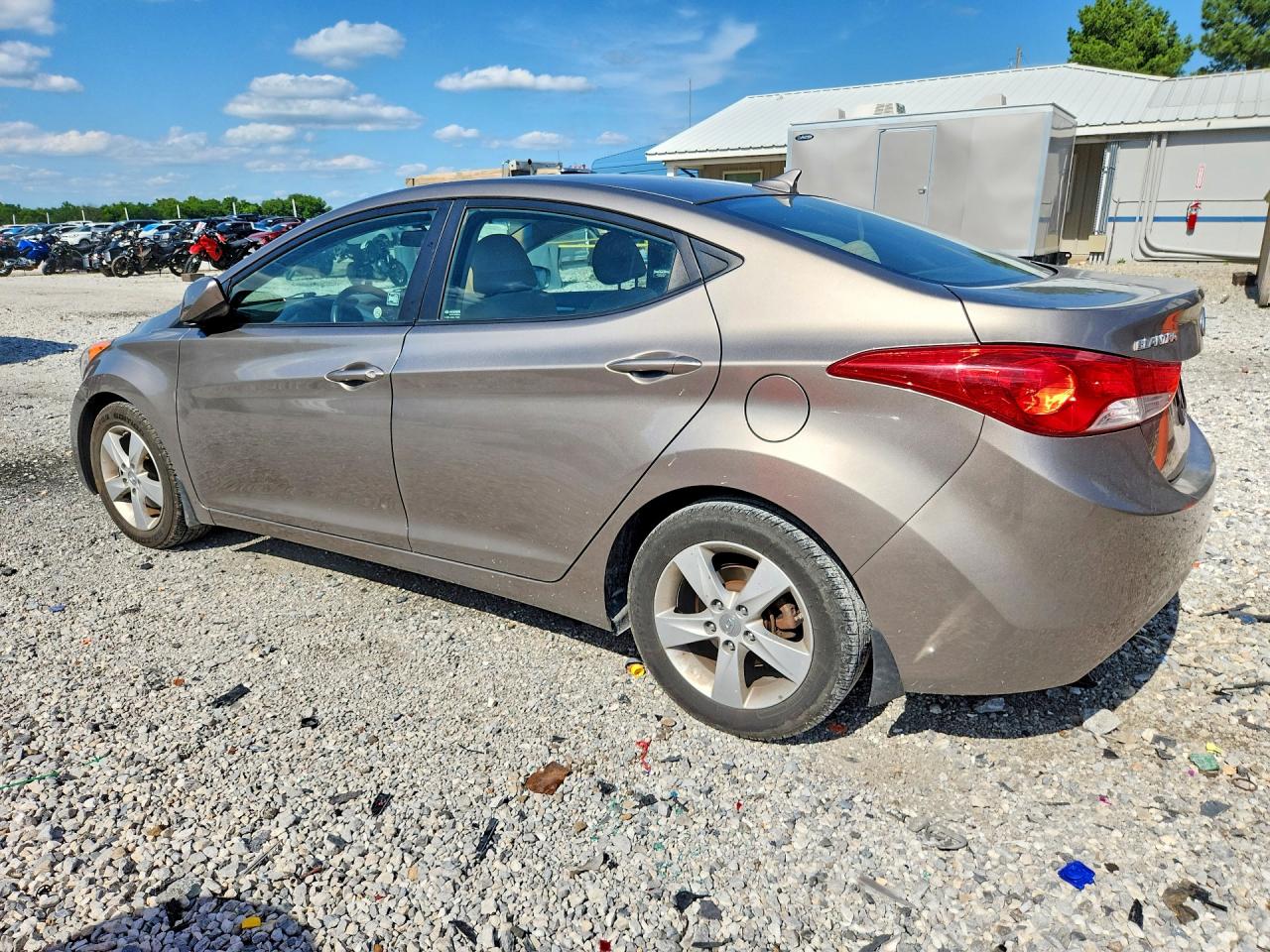 2013 HYUNDAI ELANTRA