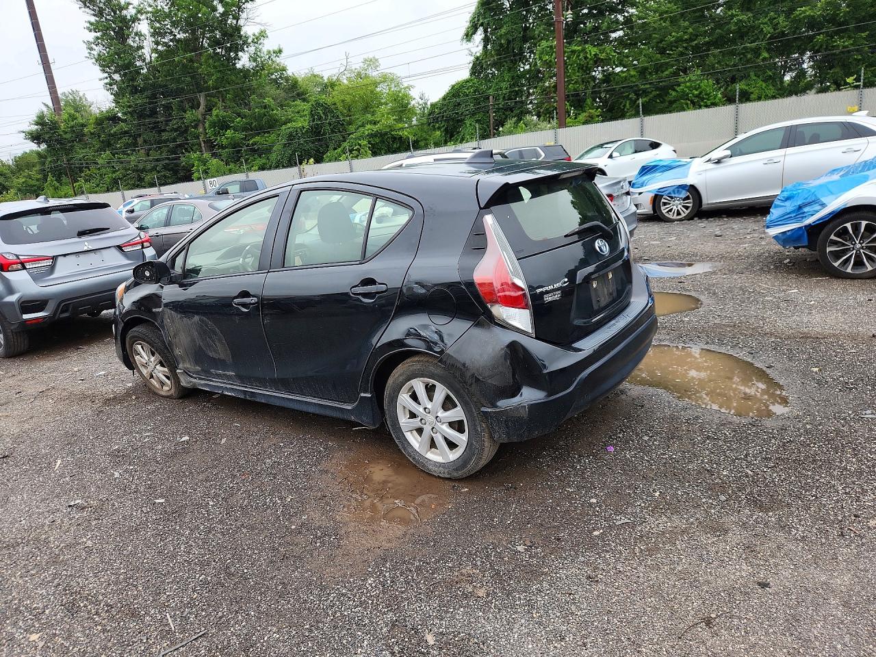 2017 TOYOTA PRIUS