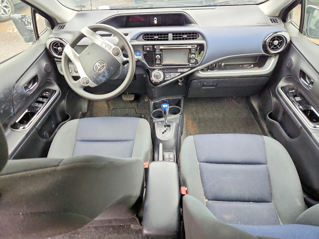 2017 TOYOTA PRIUS