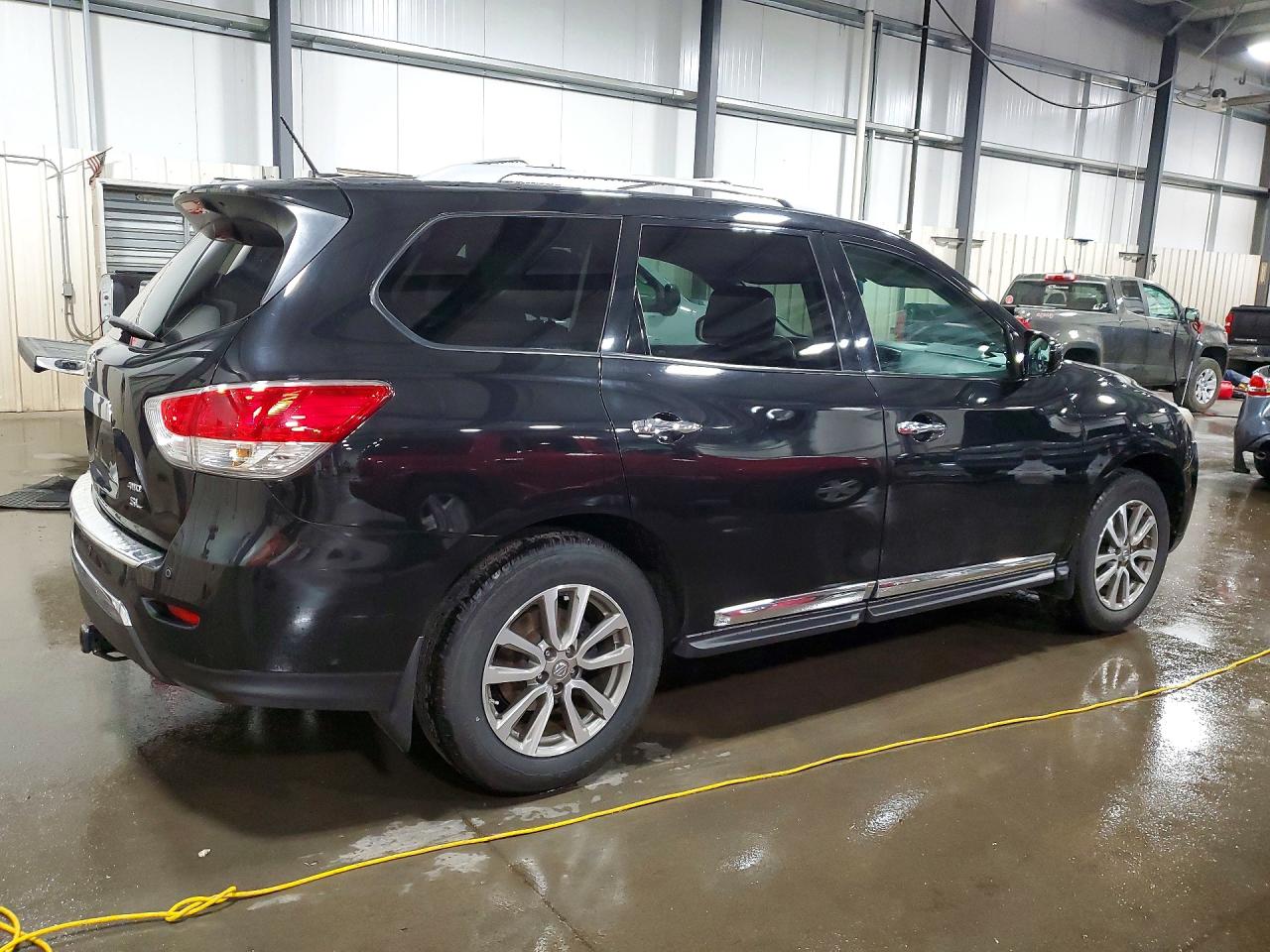 2015 NISSAN PATHFINDER