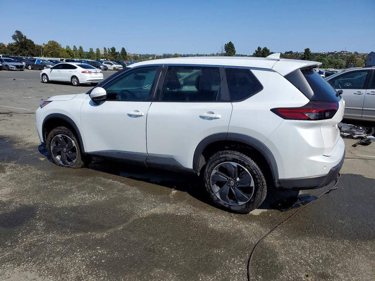 2024 NISSAN ROGUE