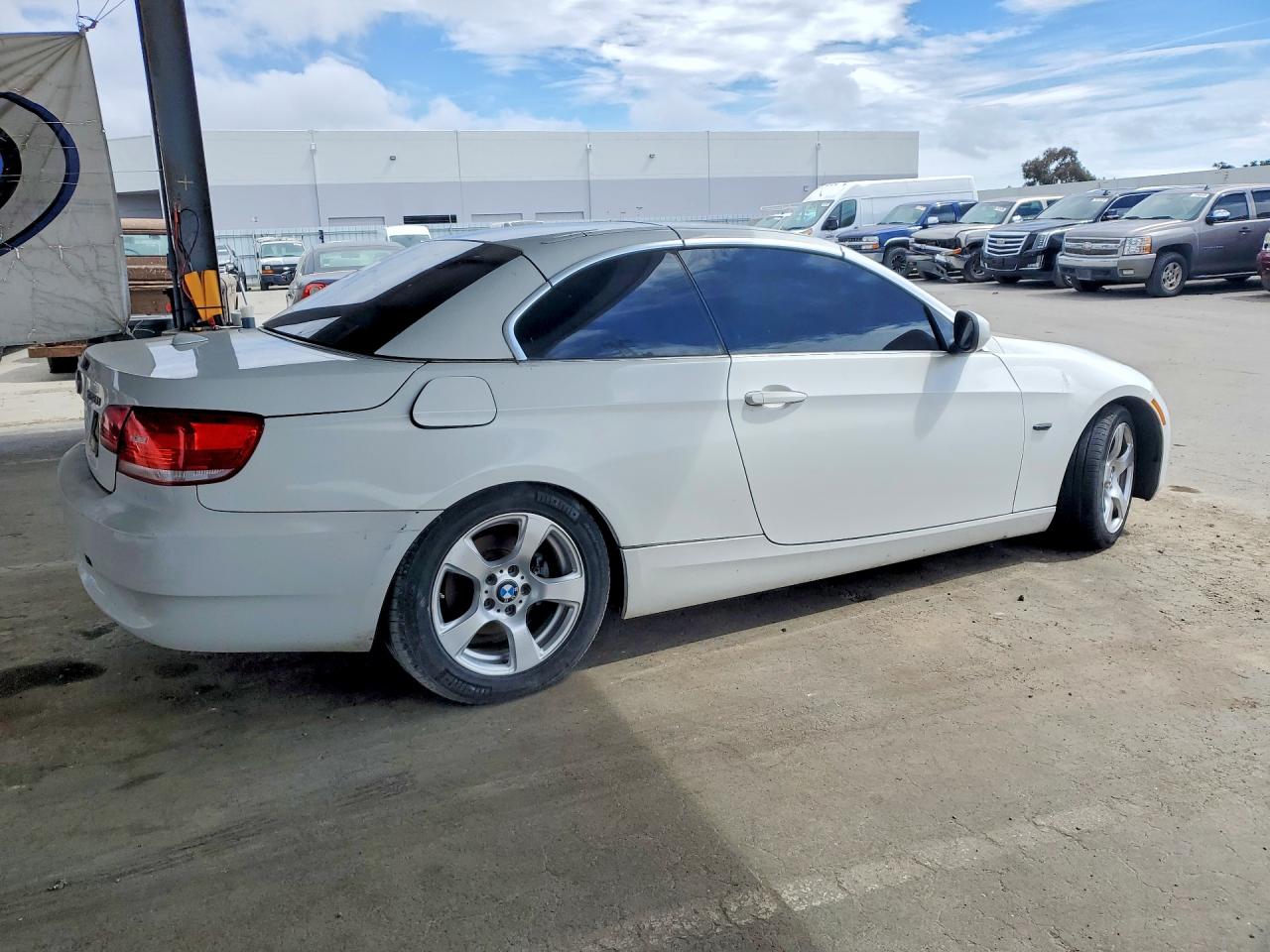 2010 BMW 3 SERIES