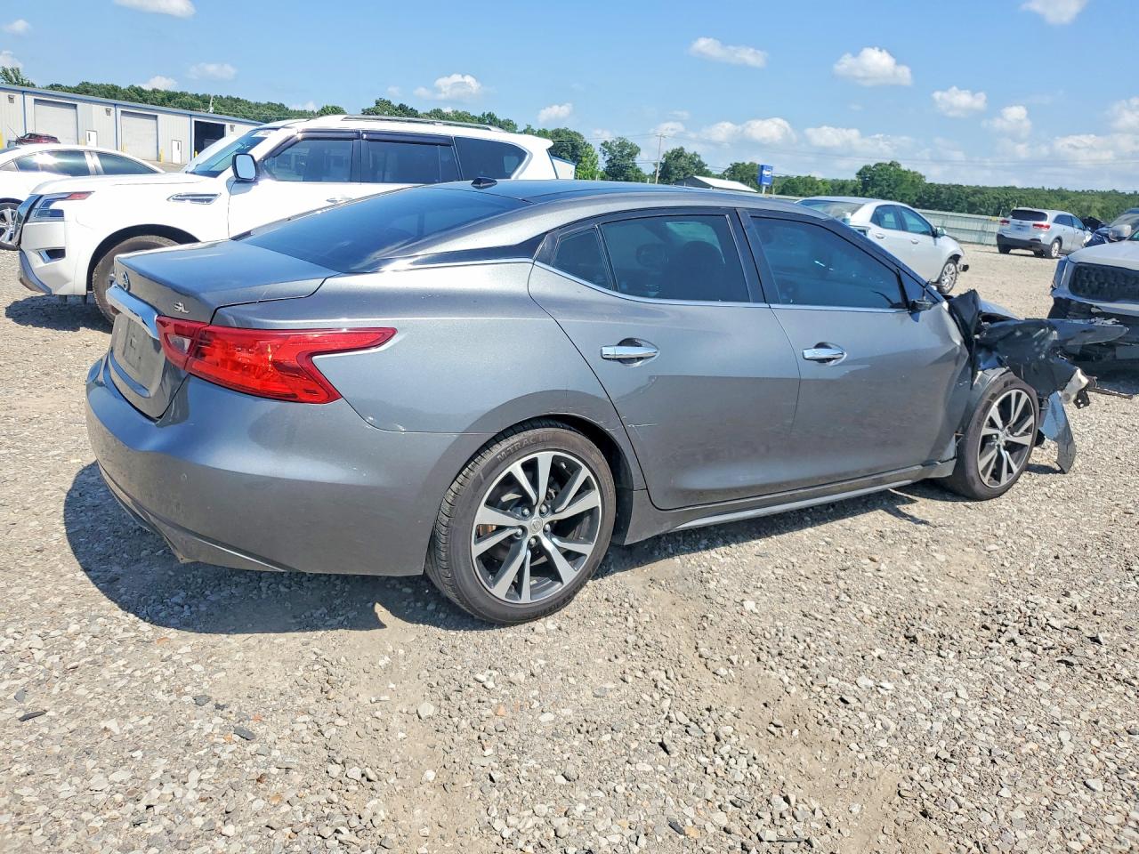 2018 NISSAN MAXIMA