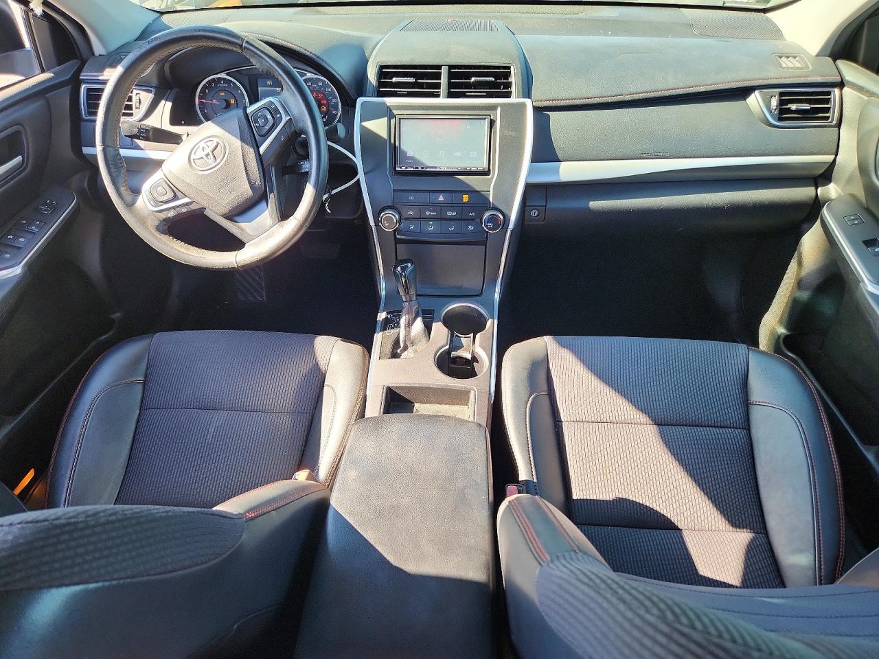 2016 TOYOTA CAMRY