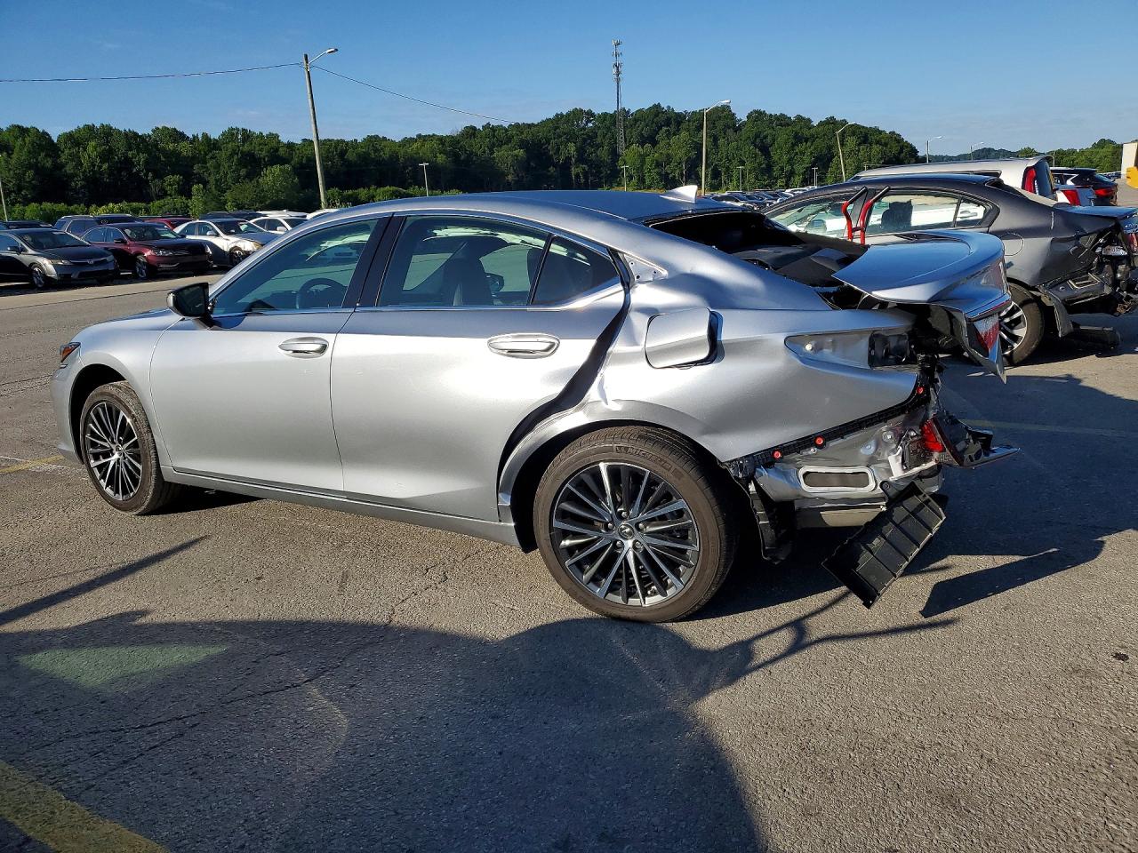 2023 LEXUS ES350