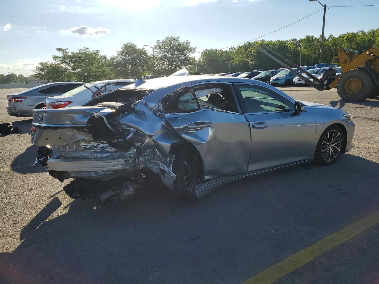2023 LEXUS ES350