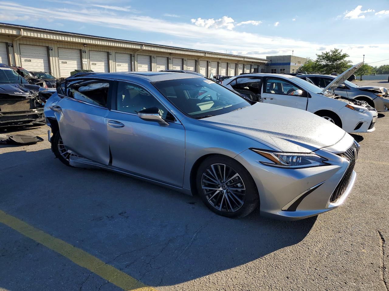 2023 LEXUS ES350
