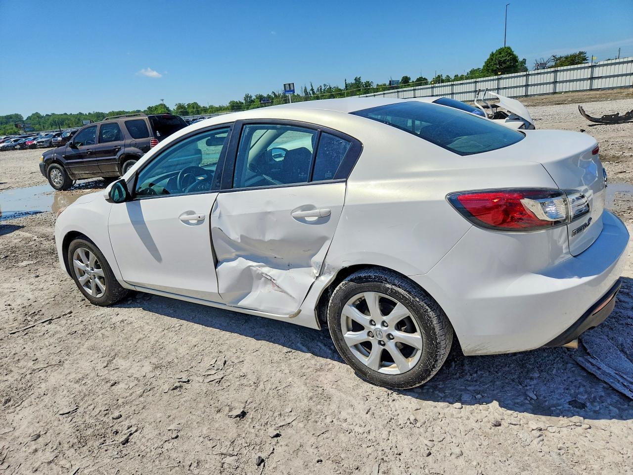 2010 MAZDA 3