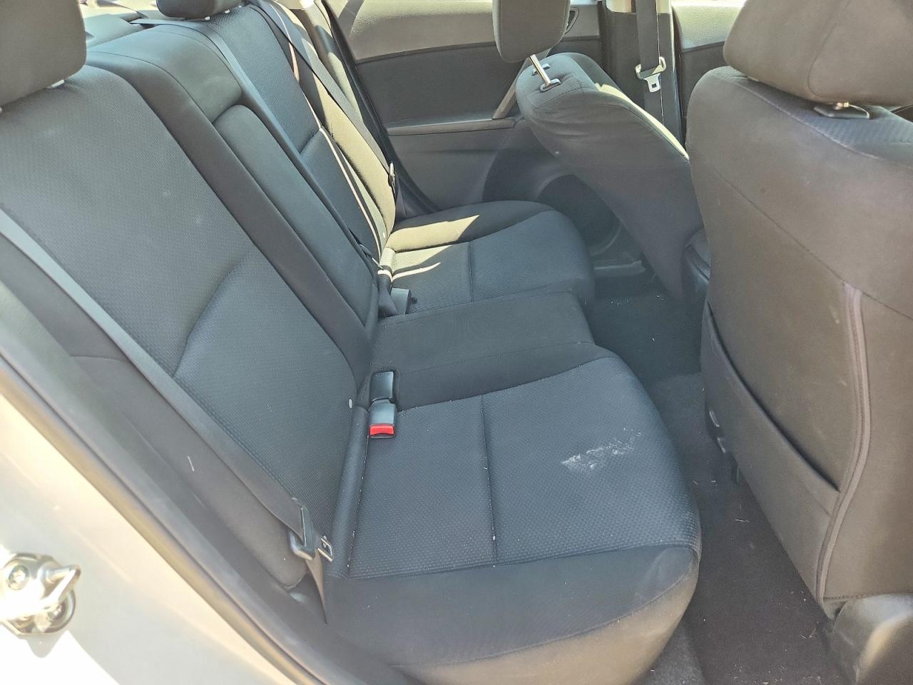 2010 MAZDA 3