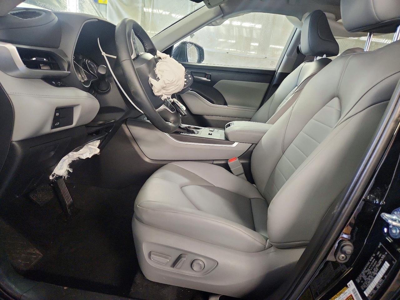 2026 TOYOTA HIGHLANDER