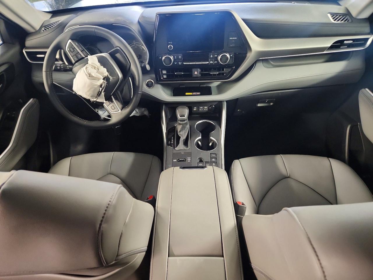 2026 TOYOTA HIGHLANDER
