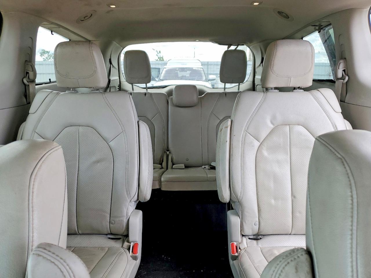 2017 CHRYSLER PACIFICA