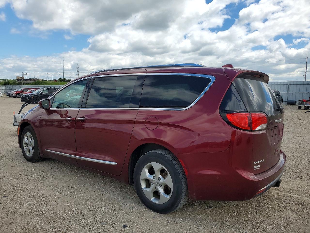 2017 CHRYSLER PACIFICA