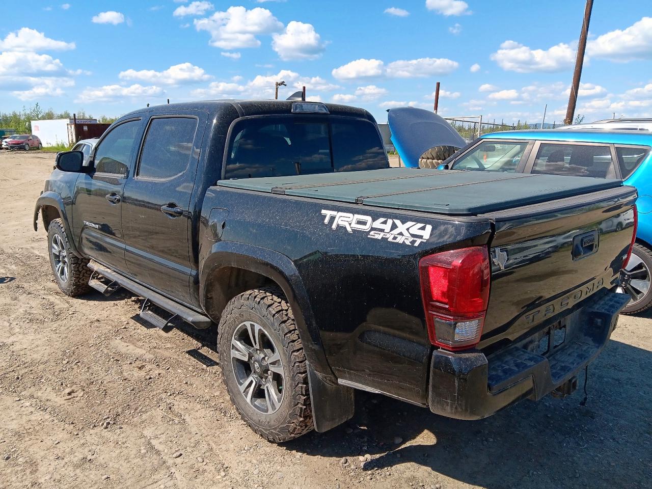 2018 TOYOTA TACOMA