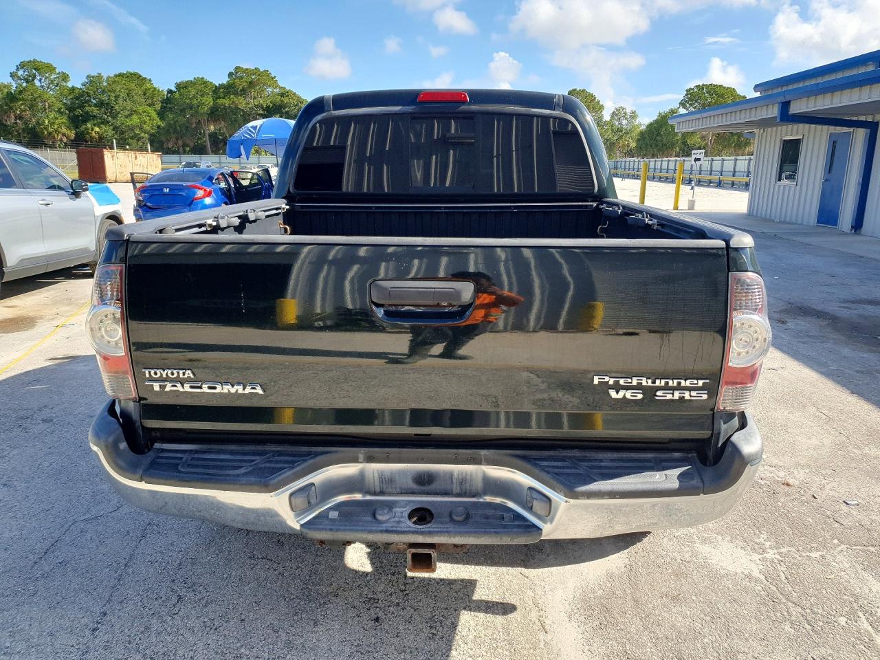 2013 TOYOTA TACOMA