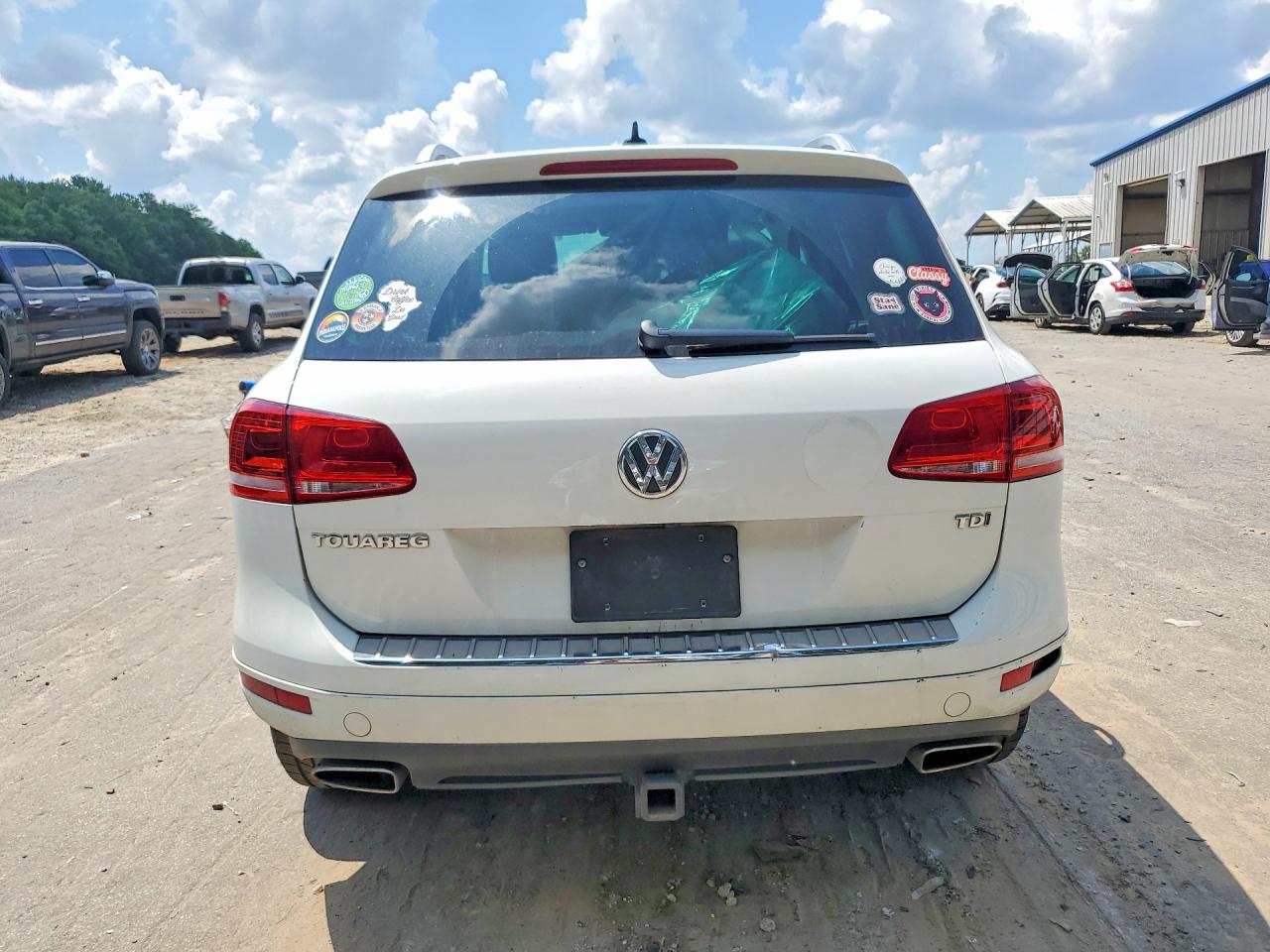 2014 VOLKSWAGEN TOUAREG