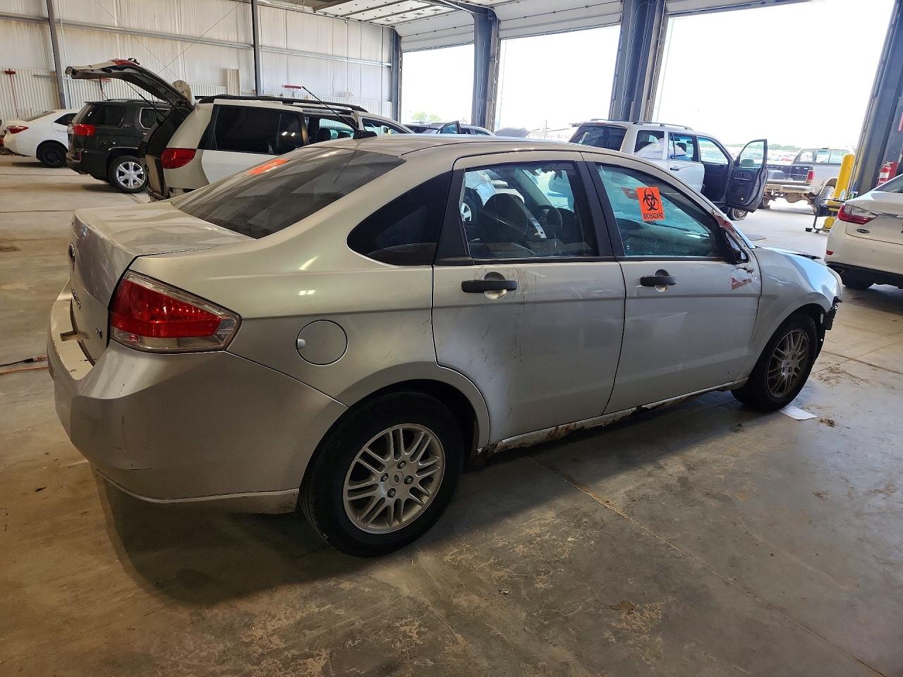 2010 FORD FOCUS