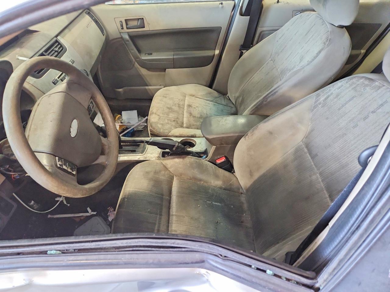 2010 FORD FOCUS