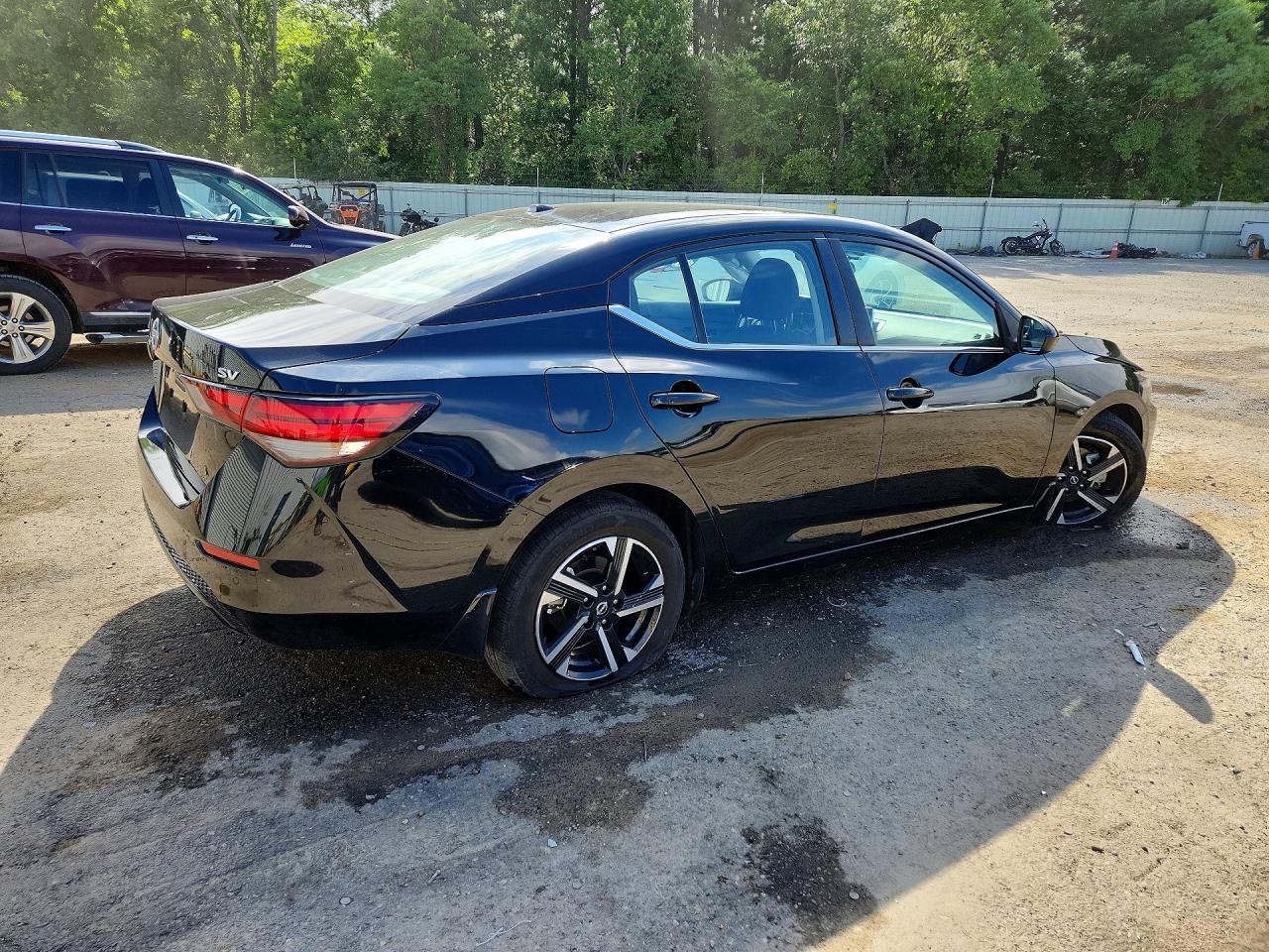 2024 NISSAN SENTRA