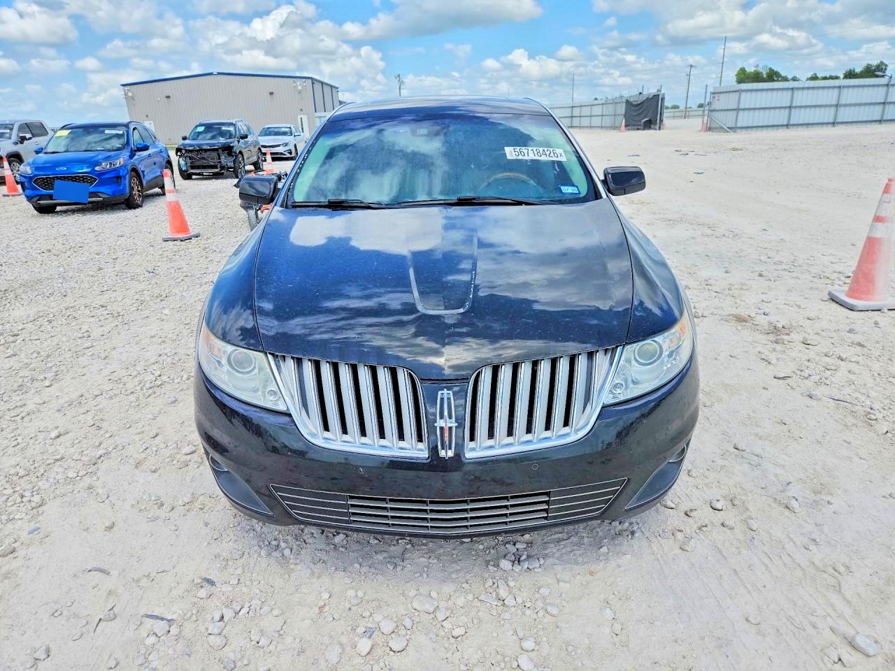 2010 LINCOLN MKS